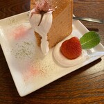 ギャラリーカフェ narairo - フワッと桜シフォン 600円 税込