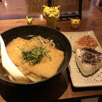 かすうどん 麺のろちん - 料理写真:合計で750円（税込）