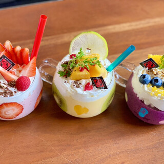 カフェ ミティーク_0