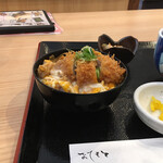 Katsudokoro Ki No Ya - いま香川でカツ丼が流行ってます。