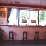 ソーセージとパンの店 MONJ! - 