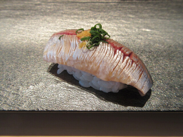 鮨 以とう 一貫 渋谷 寿司 食べログ
