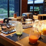 古湯温泉 ONCRI - ドリンクはバーのカウンターで