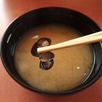 銀豚 - 基本の味噌汁はしじみ