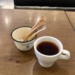 シャイニーアウル - サービスのモーニングコーヒー