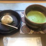 茶屋たまき - 抹茶セット（胡麻餡）660円