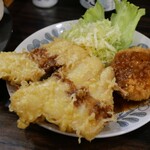 150778944 - 鮪トロ串天ぷらと鮪クリームコロッケのセット