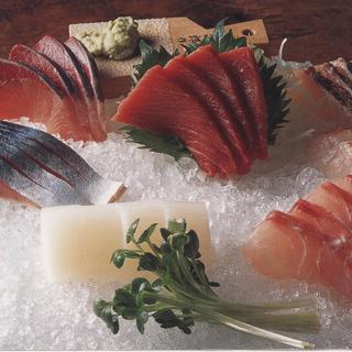 産直国産天然物魚介をご提供。