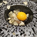 銀座 山科 - 和牛ヒレ　レアハンバーグ～トリュフと卵黄～