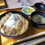 Akebono Shiyokudou - カツ丼