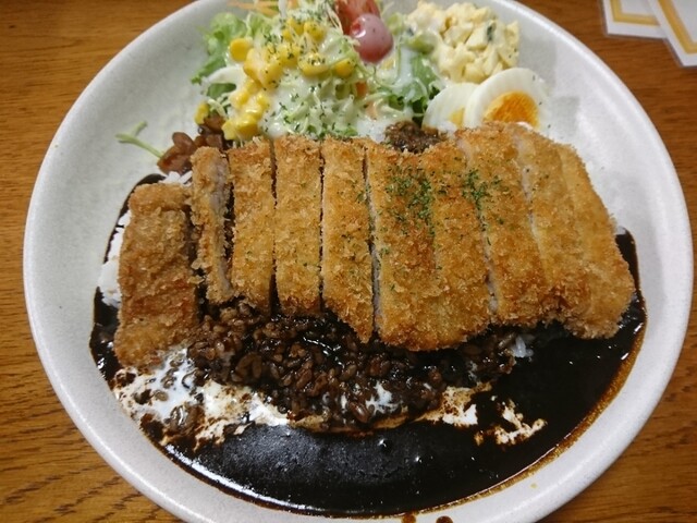 гғ'гғӢгӮЁ еҜҢиүҜйҮҺ