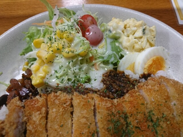 гғ‘гғӢгӮЁ еҜҢиүҜйҮҺ - еұұйғЁпјҲе–«иҢ¶еә—пјүの写真