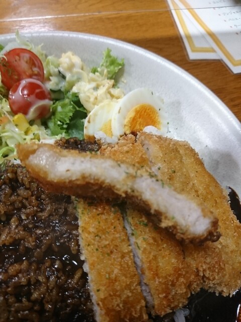 гғ‘гғӢгӮЁ еҜҢиүҜйҮҺ - еұұйғЁпјҲе–«иҢ¶еә—пјүの写真