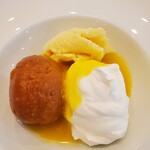 ヴァッカロッサ - オレンジ風味のババ