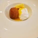 ヴァッカロッサ - オレンジ風味のババ