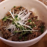 ラ・タラフク - 牛カルビ丼ハーフ