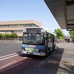 ラーメン二郎 - バスがいるが