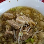 ラーメン二郎 - 豚はほぐれてしまった