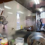 ラーメンショップ さつまっ子 スペシャル21 - 店内（座席より右まわり）➡︎