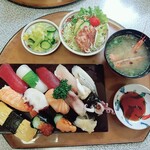 一番鮨 - ランチにぎり『月』1300円