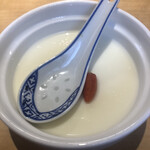 飲茶キッチン 豊龍 - 絶品 杏仁豆腐❗️
