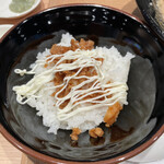 ラーメンWalkerキッチン - ライスに無限ニンニク、マヨが清水店主のオススメ