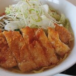 Aux Orveaux Karuizawa Club - 炸猪排盐味担担面特写