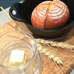 Cle4 - パンとスモークバター