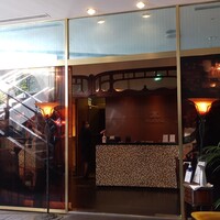 メゾン ポール・ボキューズ - 地下へ