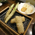 天ぷら 穴子蒲焼 助六酒場 - アスパラ、ちくわ