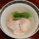 銀座 しのはら - 九十九里の蛤と蚕豆の飛竜頭にうるい