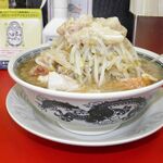 豚男 -BUTAMEN- - 中ラーメン(麺200g) 780円 野菜マシ、油マシ、ニンニク抜き