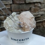 ジェラテリア シンチェリータ - DUO540円(左はマルサラ、右は春の風)