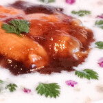 ラ・トゥーエル - 生ウニ、ホワイトアスパラガスのスープ