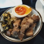 龍潭酒家 - 魯肉飯