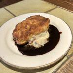 コリス - 豚のブルーチーズカツレツ