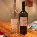 龍文支店 - この2006紫鈴のボトルを見て、即座に（今のと）ボトルの形が違うも言った方がいました、脱帽。