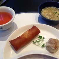 華都飯店 - 春巻＆焼売、スープ（点心セット）