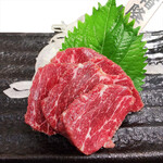 馬肉刺身霜降 (50克) (Marbled horsemeat sashimi (50克) )