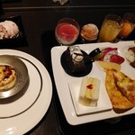 ホテルポールスター札幌 - 2皿目。主食とデザート