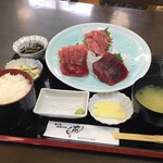 魚喰いの大間んぞく - ３色マグロ刺身定食（大トロ・中トロ・赤身）（3740円）
