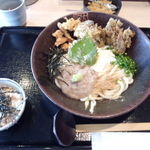 本格手打うどん 大河 - とりまいとろろわさびしょうゆ