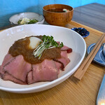 カフェカモット - ローストビーフ丼セット