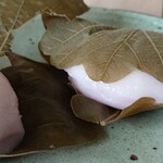 大国屋 - 柏餅のみそあん