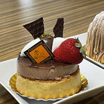 PATISSERIE garo - ヘーゼルナッツチョコレートケーキ