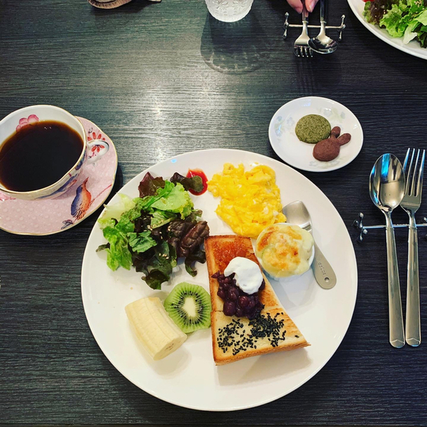 月のうさぎ 国際センター カフェ 食べログ