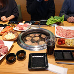 Shiawaseno Yakiniku Tabehoudai Kamimura Bokujou - 