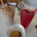 コミチカフェ - カフェオレ＆しそジュース