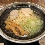 麺や 日の出 - 日の出らーめん