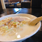 日暮れ食堂　小麦の木 - 料理写真:牛乳ラーメン